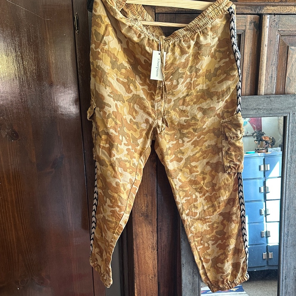 Sundance Camouflage Cargo Pants M